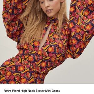 NWT Nasty Gal Retro Floral High Neck Skater Mini Dress size US 6